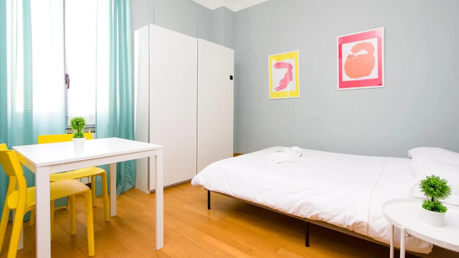 Minimal Design In Milano location